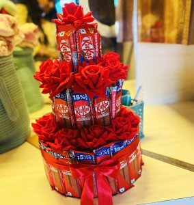 Chocolate Bunch of 37 Chocolate Delight Vase Arrangement For Birthday Gift, Anniversary Gift, Wedding Gift, Valentine's Day Gift & Gift For Special Occasion